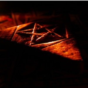 Pentacle - How to Practice Witchcraft - Elune Blue Featured Image