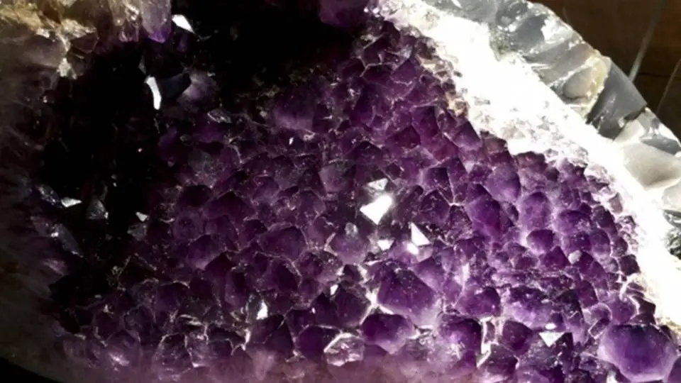 | Amethyst Sobriety Stone Metaphysical Properties and Meaning |